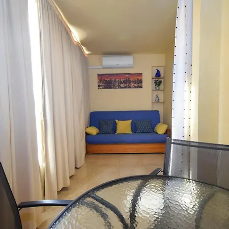 Karola - Arena * Benidorm